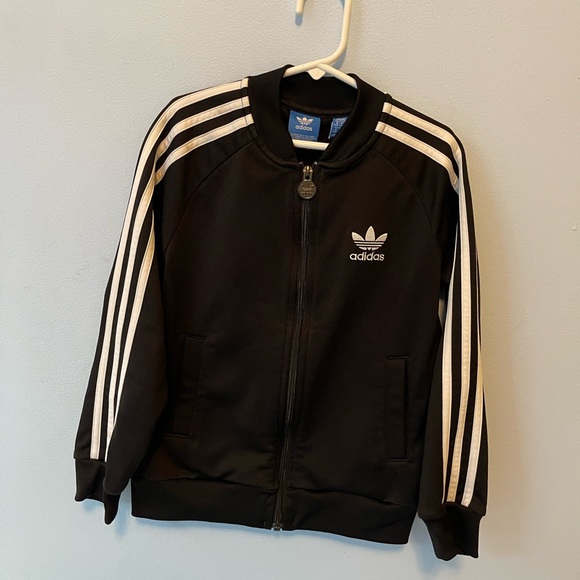 Zip up - Picture 2 of 2